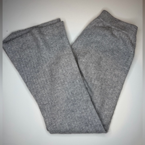 Neiman Marcus %100 Cashmere Gray Pant Bootcut - Picture 2 of 8